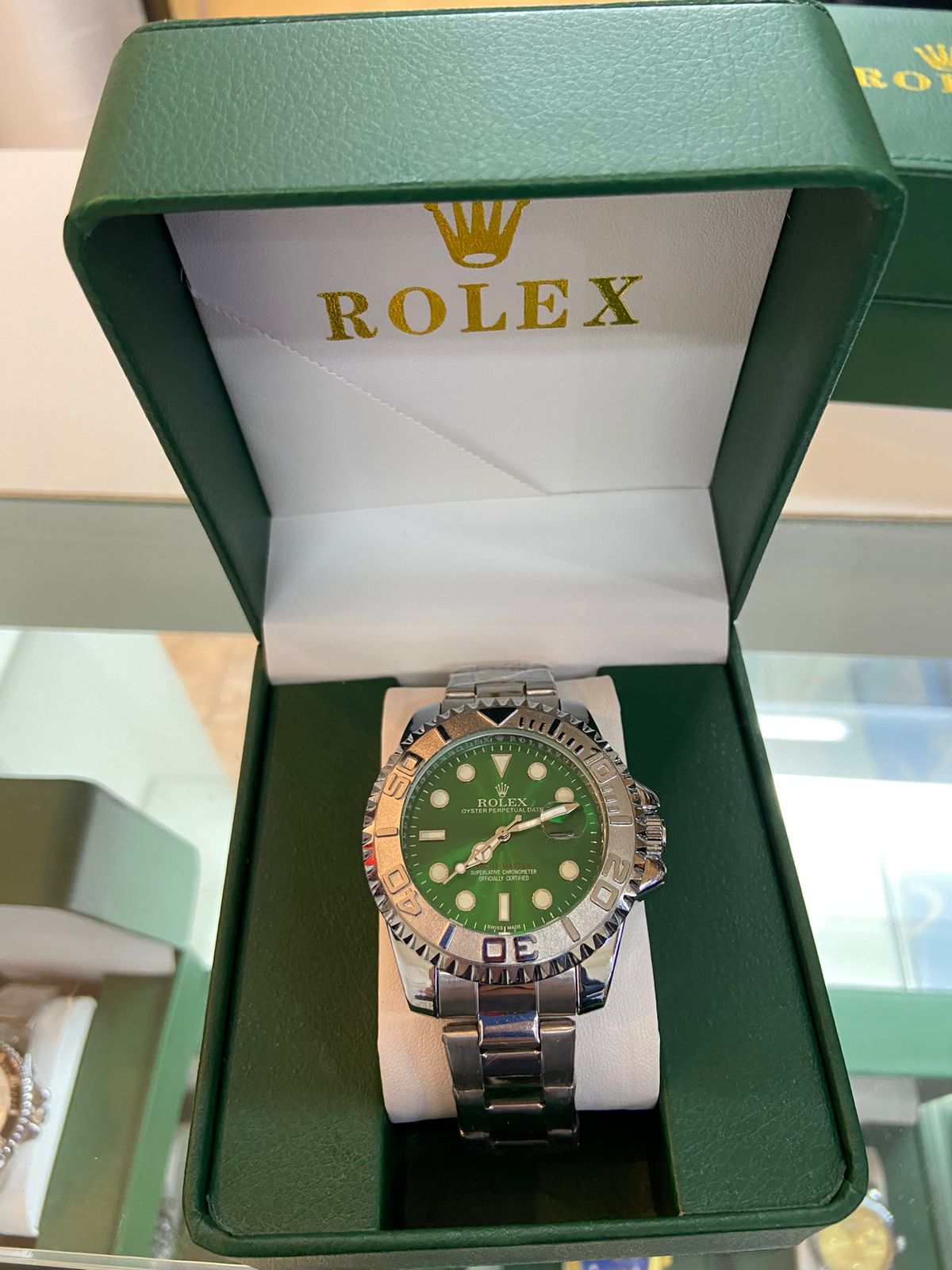 R#05 – Reloj Submariner Hulk Green  – Caja y Bolsa Rolex
